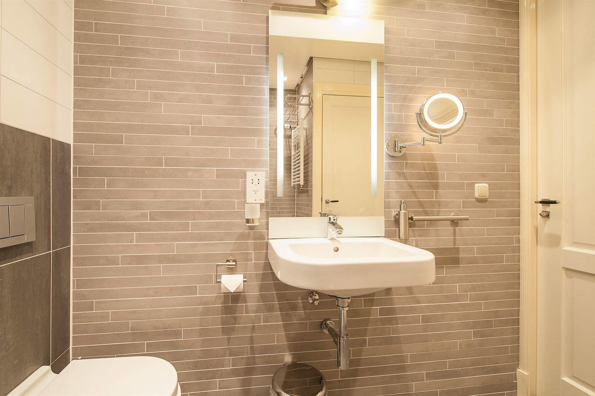 Short Stay Group Dapper Market Serviced Apartments Amsterdam Exteriör bild